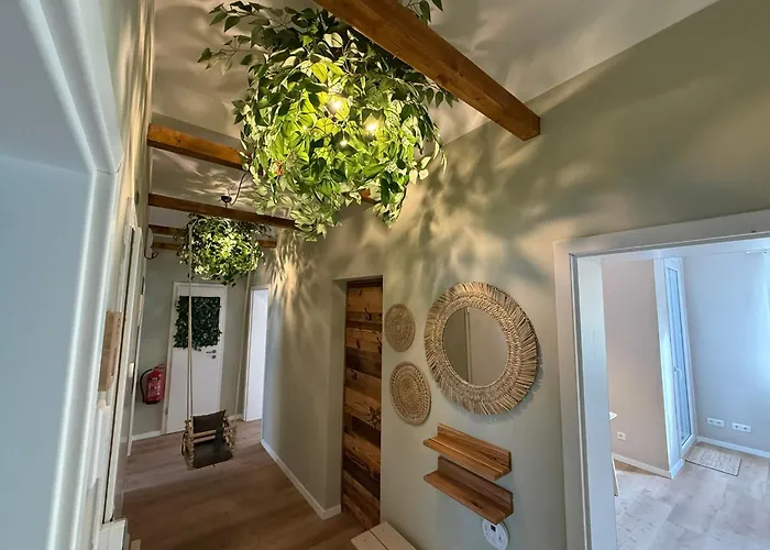 Chez Frederic בוכום